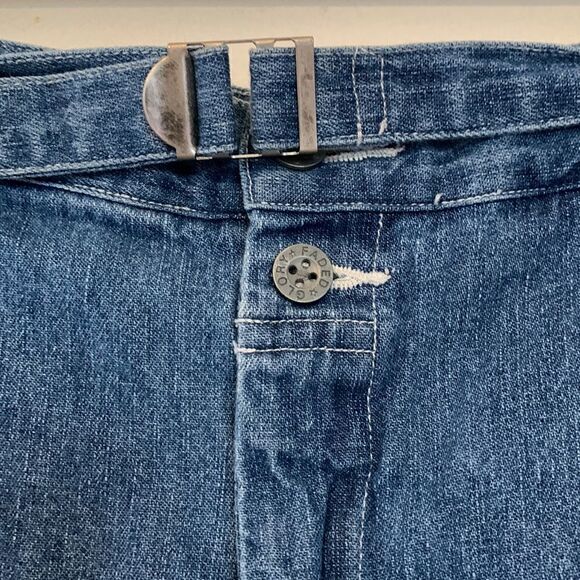 3/$30 Faded Glory denim skirt with buckle and button closure Size 14 - Picture 2 of 7